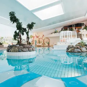 Отель Rhoen Park Aktiv, Хаузен